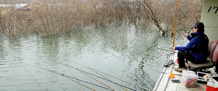 · 송전낚시터 수원집 ·