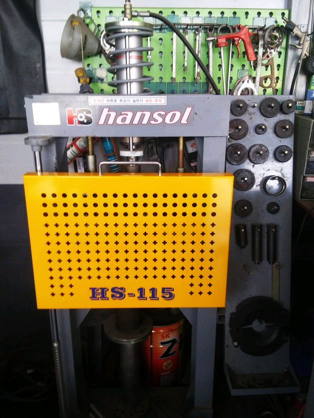 베어링 교체 시 적용 장비 사용