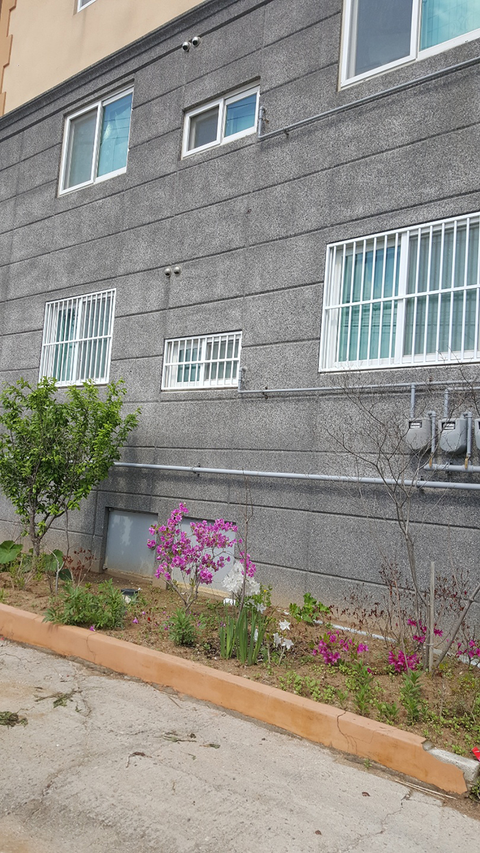 도둑 침입 방지 방범창