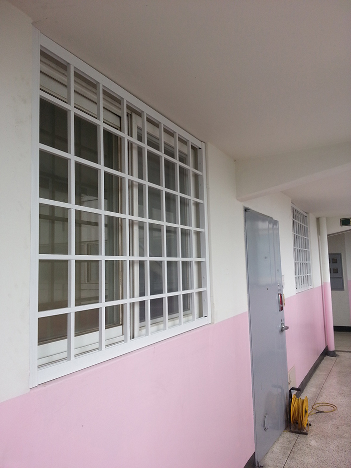 격자 방범창 설치 (3중 장치)