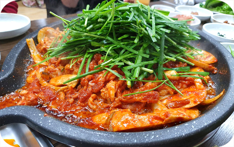 오리불고기 (한마리)
