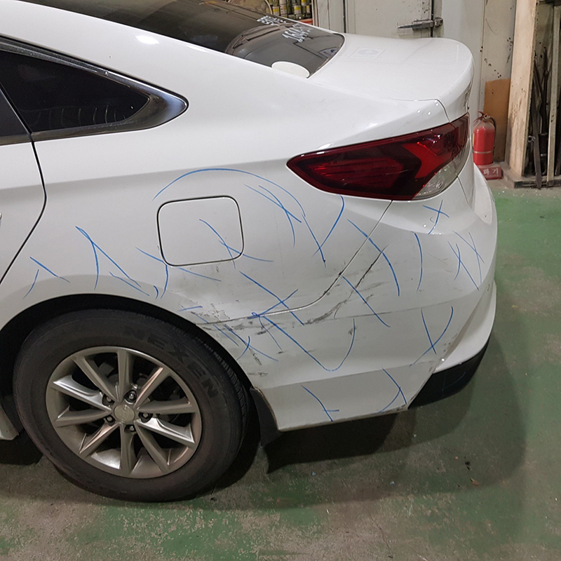 휀더 범퍼 파손