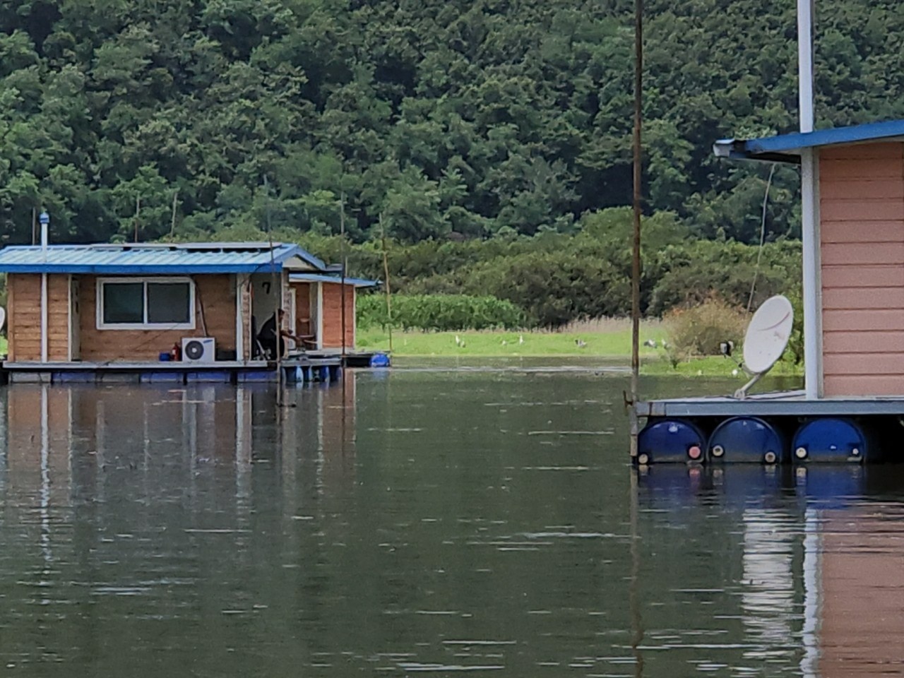 송전낚시터수원집(송전지) 이미지
