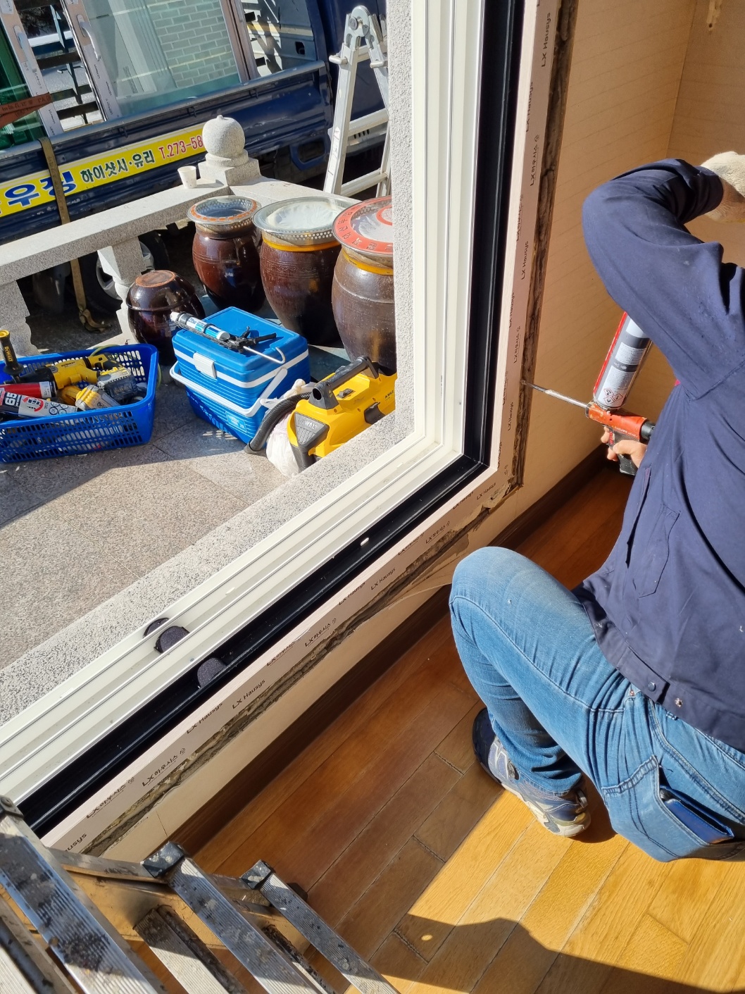 단열우레폼 작업 중입니다