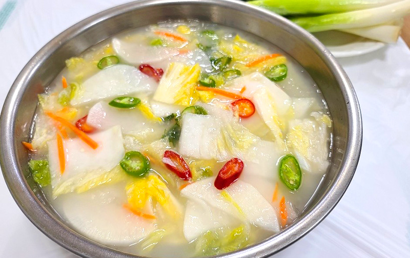 배추물김치