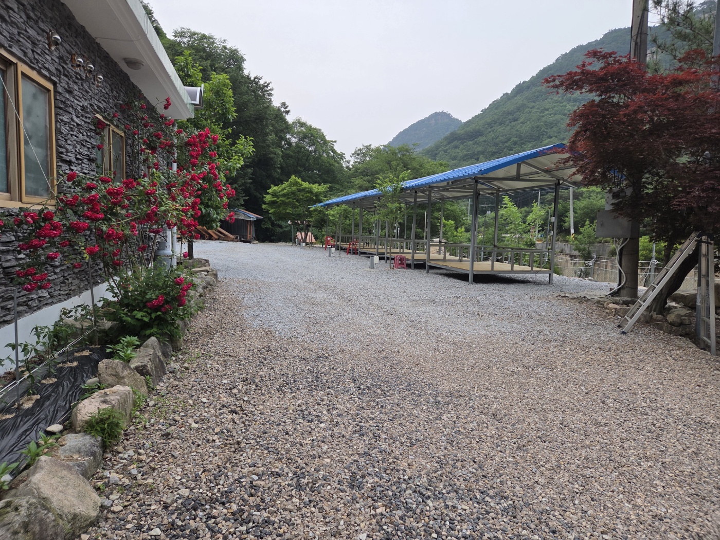 운장산계곡 캠핑야영장 이미지
